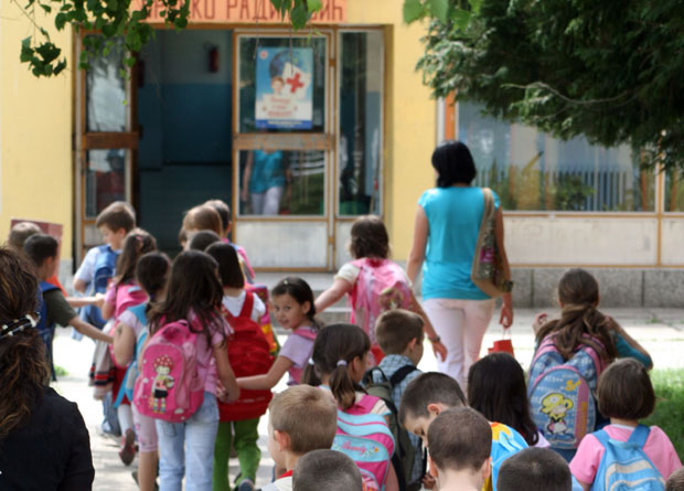 Због норме наставници иду од школе до школе